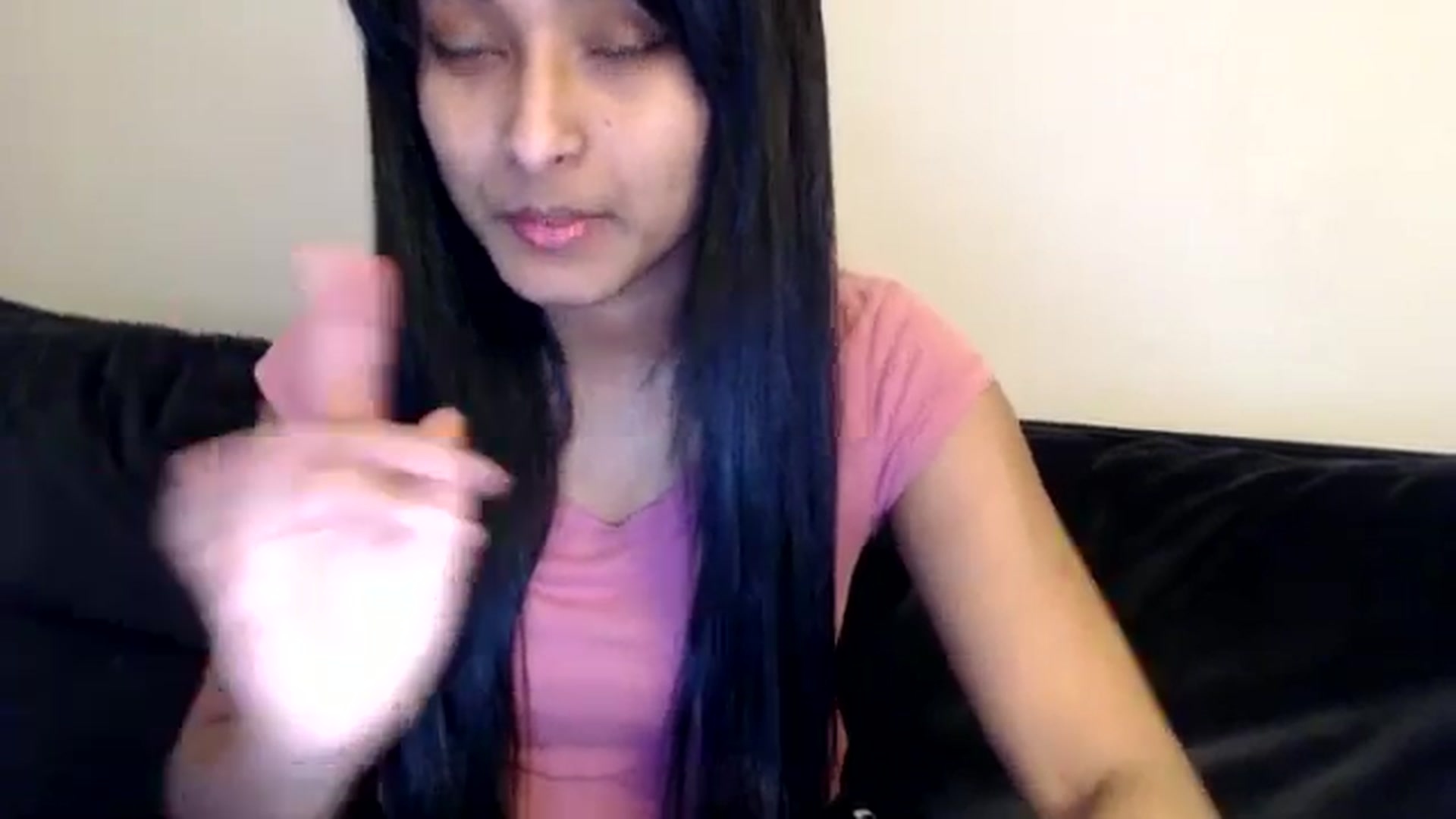 Gallery image thumbnail from kitten___'s myfreecams stream on, 04/15/2025, 16:42 image 17 of 20