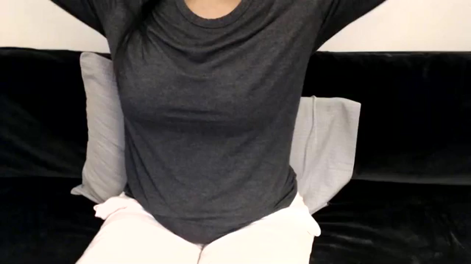 Gallery image thumbnail from kitten___'s myfreecams stream on, 04/27/2025, 06:36 image 1 of 20
