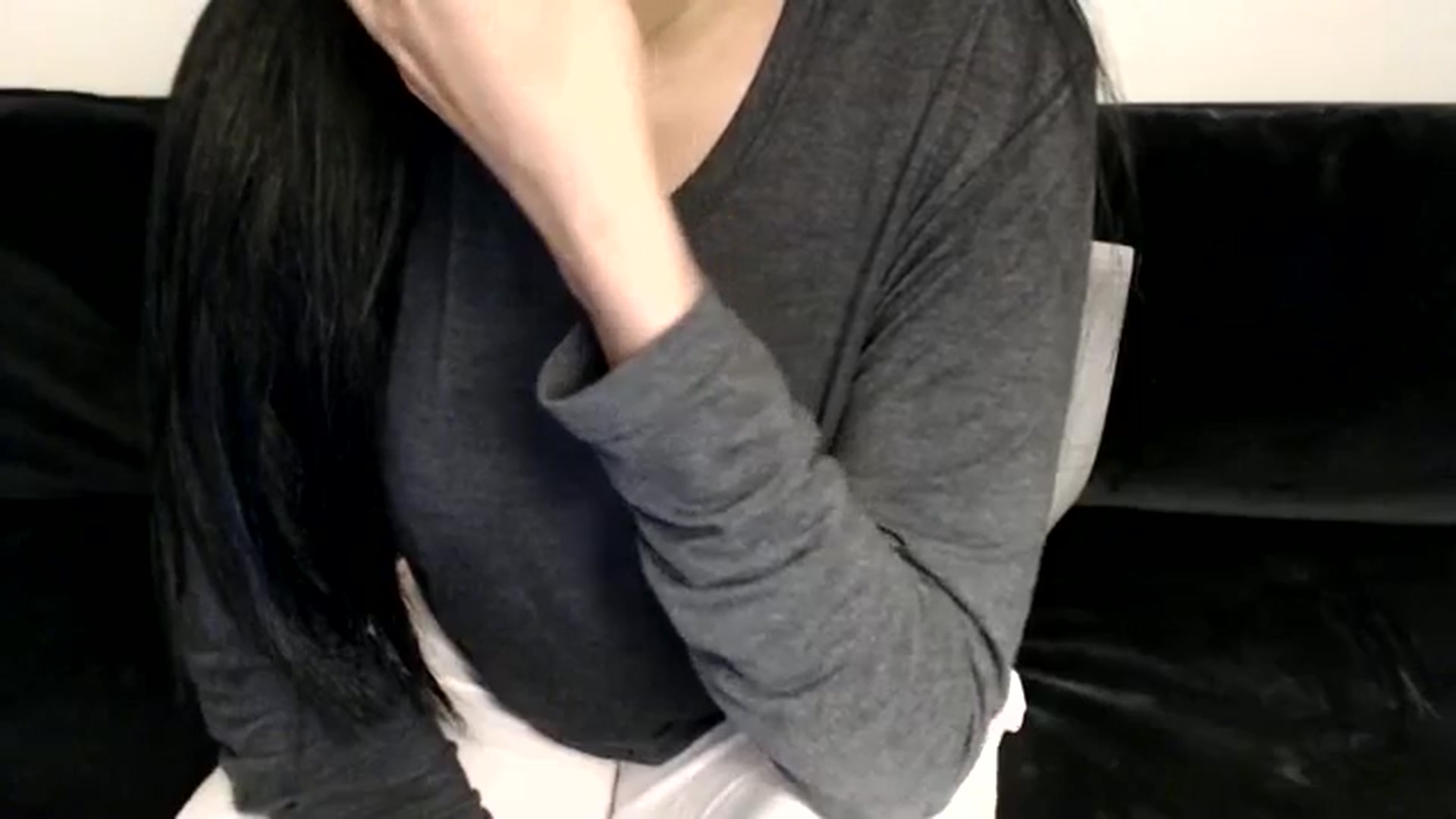 Gallery image thumbnail from kitten___'s myfreecams stream on, 04/27/2025, 06:36 image 2 of 20