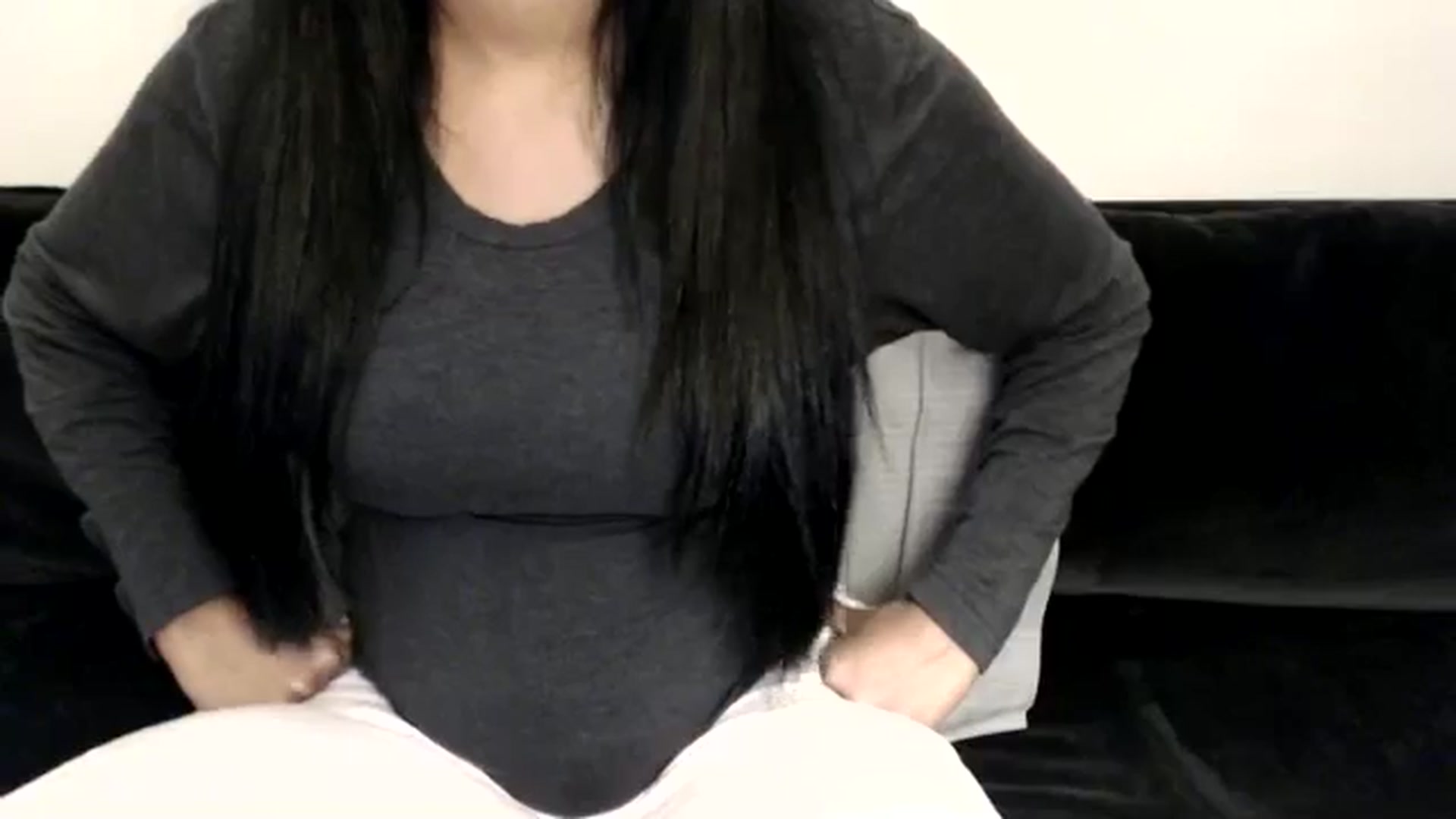Gallery image thumbnail from kitten___'s myfreecams stream on, 04/27/2025, 06:36 image 16 of 20