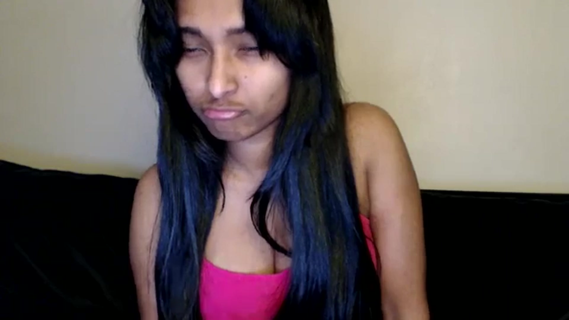 Gallery image thumbnail from kitten___'s myfreecams stream on, 04/28/2025, 19:29 image 6 of 20