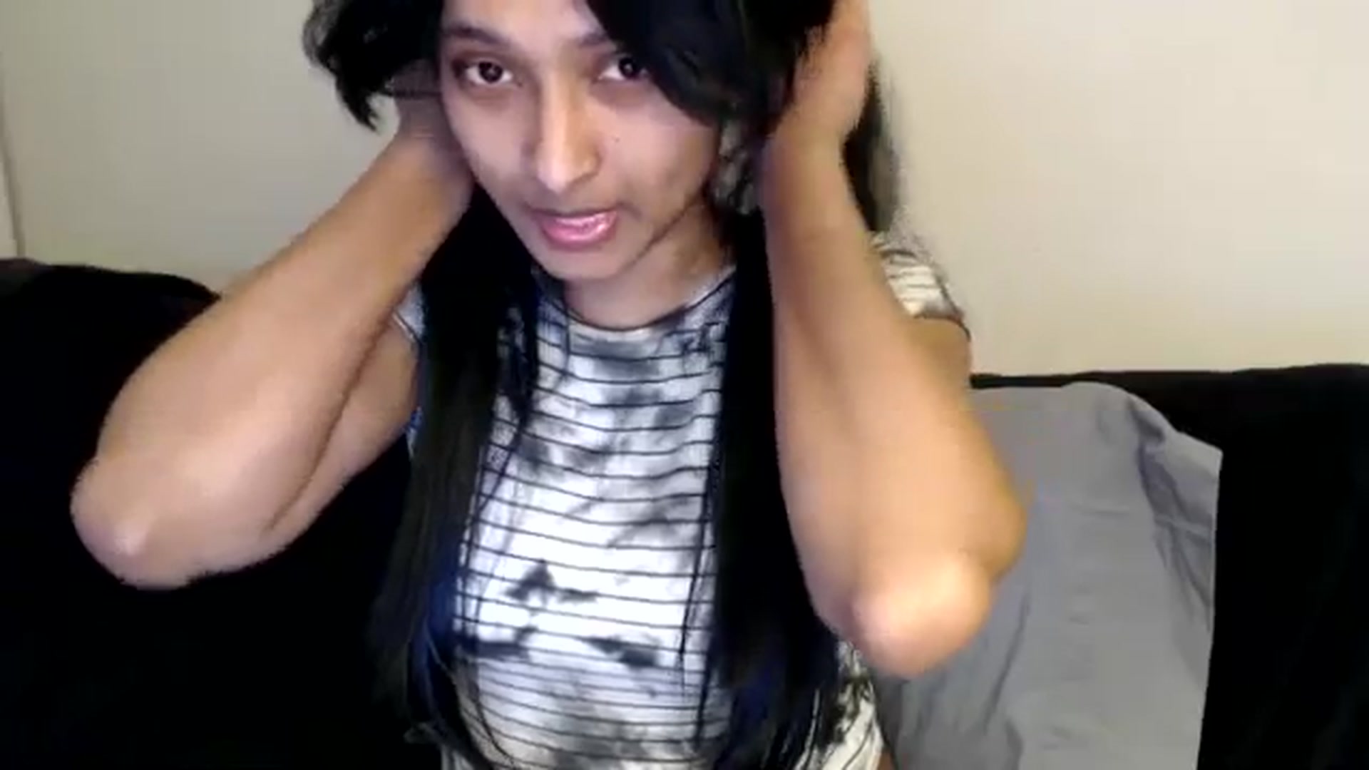 Gallery image thumbnail from kitten___'s myfreecams stream on, 07/01/2025, 17:55 image 13 of 20