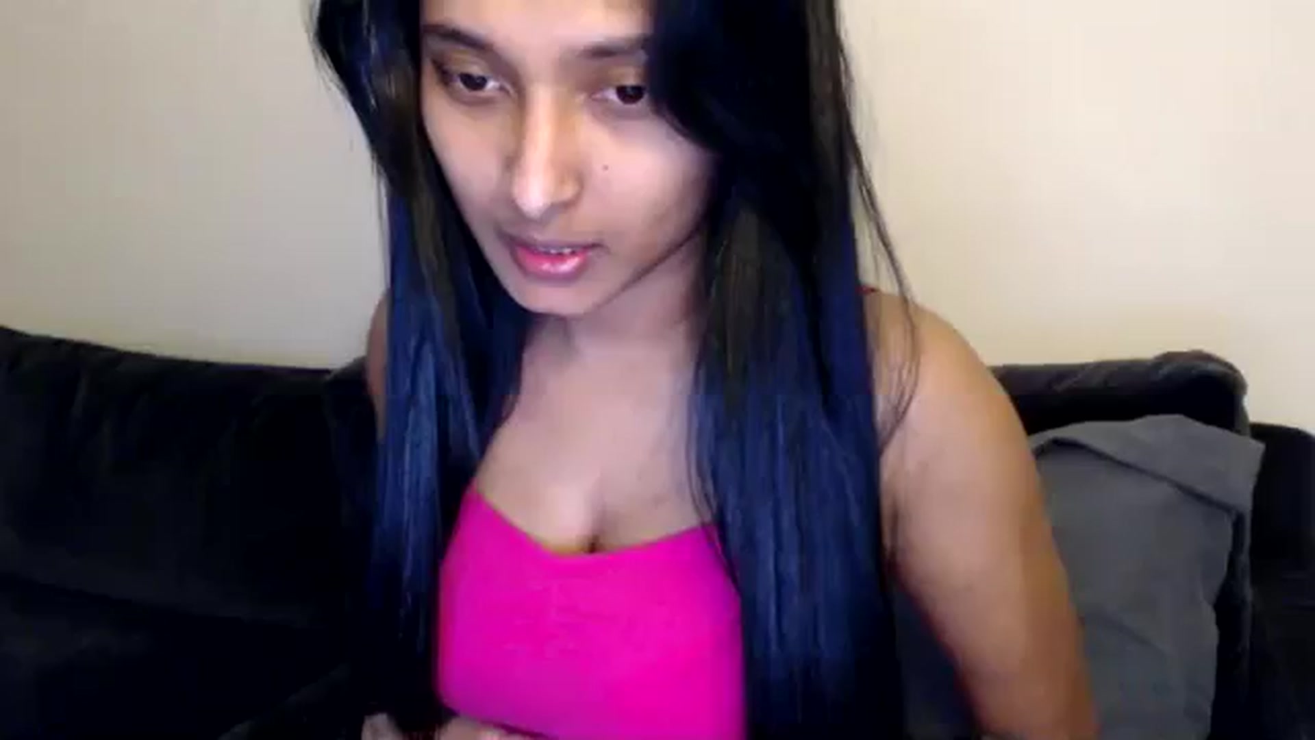 Gallery image thumbnail from kitten___'s myfreecams stream on, 08/06/2025, 10:18 image 16 of 20