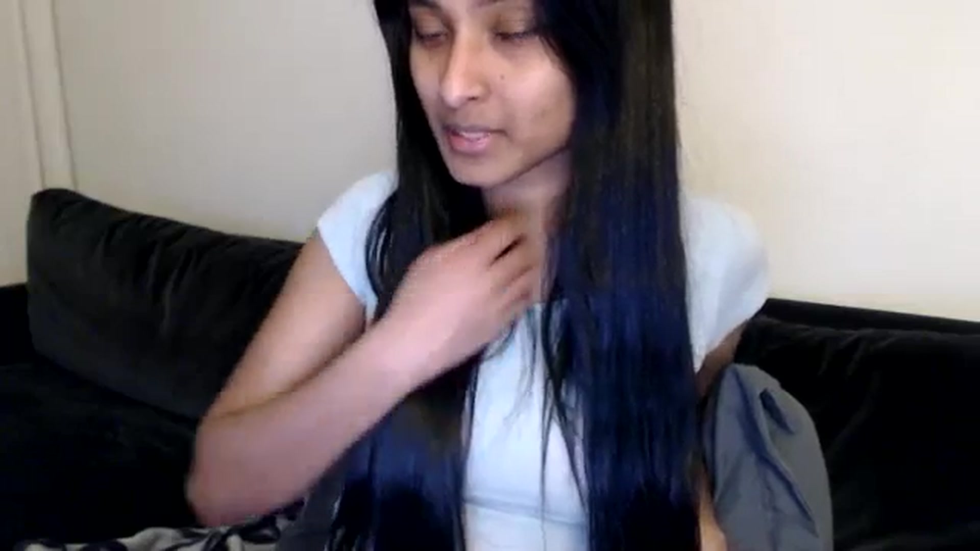 Gallery image thumbnail from kitten___'s myfreecams stream on, 08/07/2025, 12:17 image 13 of 20