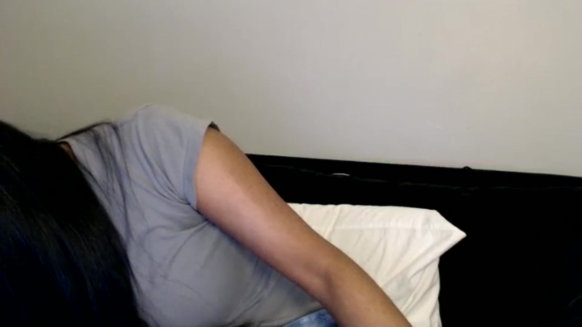 Gallery image thumbnail from kitten___'s myfreecams stream on, 12/23/2025, 14:53 image 15 of 20