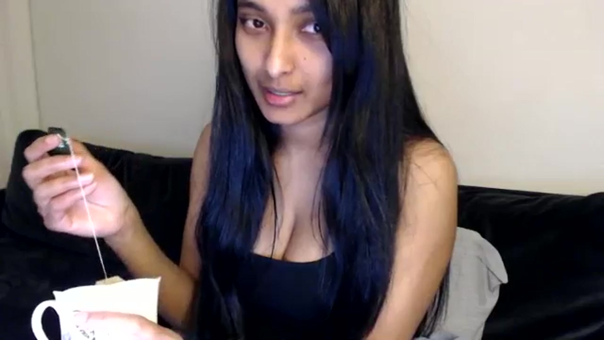 Gallery image thumbnail from kitten___'s myfreecams stream on, 01/14/2026, 06:03 image 3 of 20