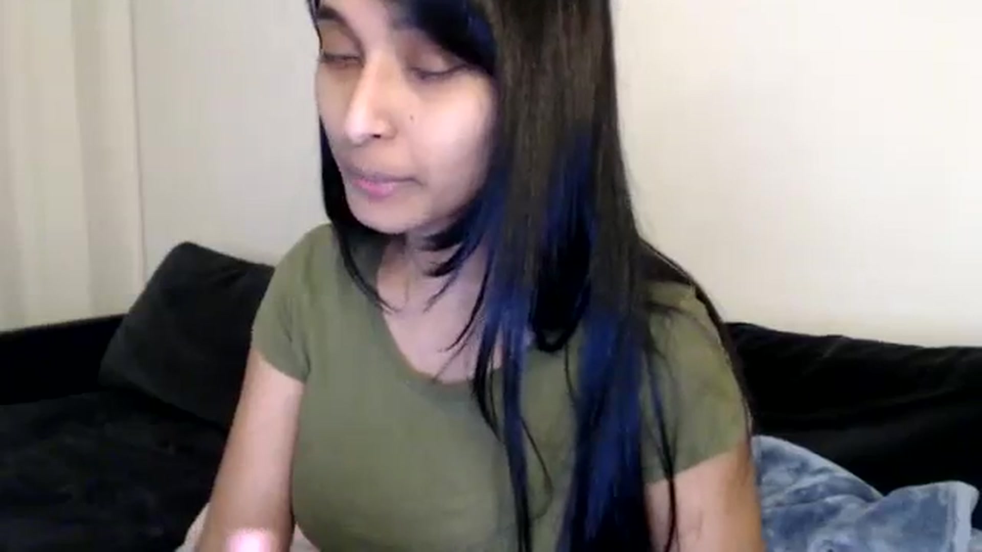 Gallery image thumbnail from kitten___'s myfreecams stream on, 01/22/2026, 19:56 image 9 of 20