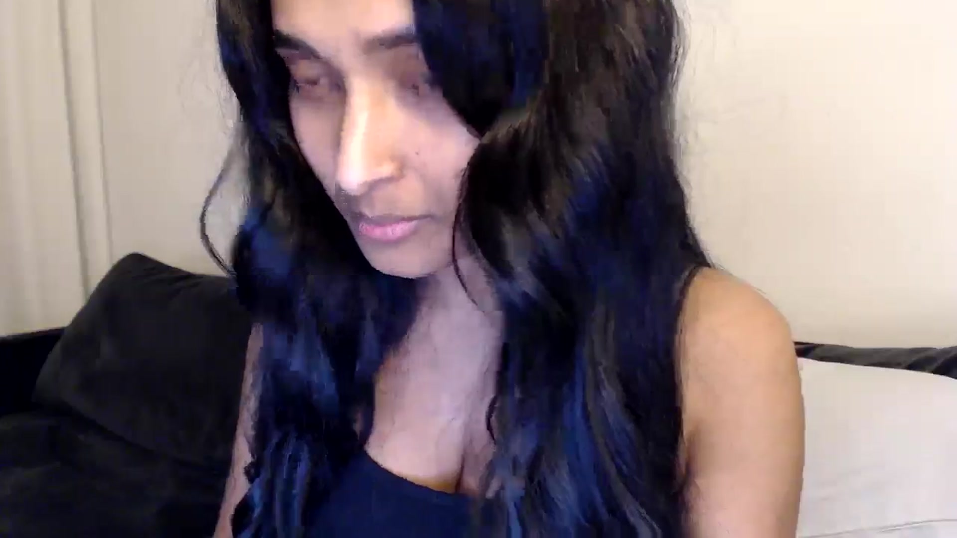 Gallery image thumbnail from kitten___'s myfreecams stream on, 02/02/2026, 06:43 image 16 of 20