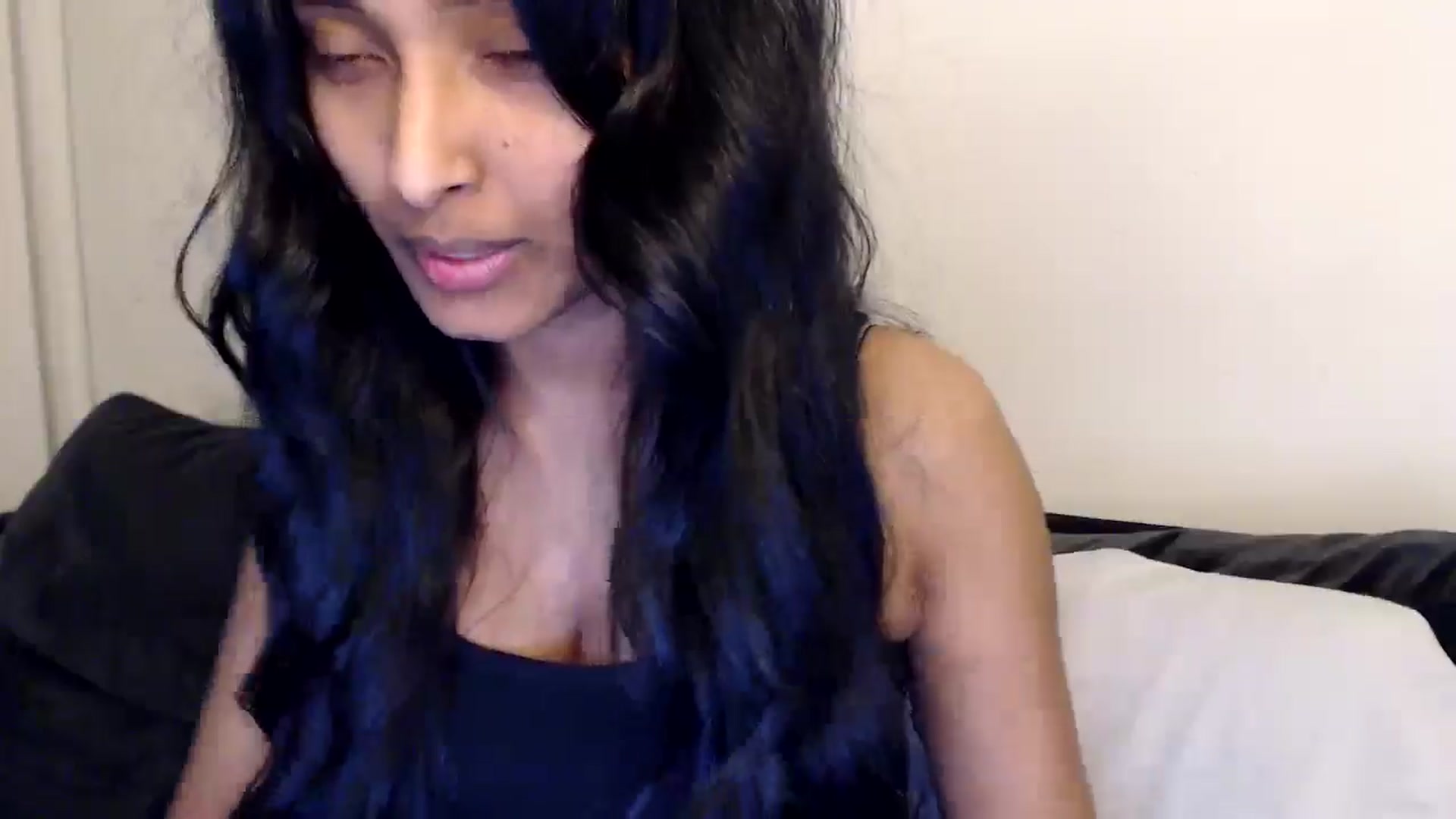 Gallery image thumbnail from kitten___'s myfreecams stream on, 02/02/2026, 06:43 image 17 of 20