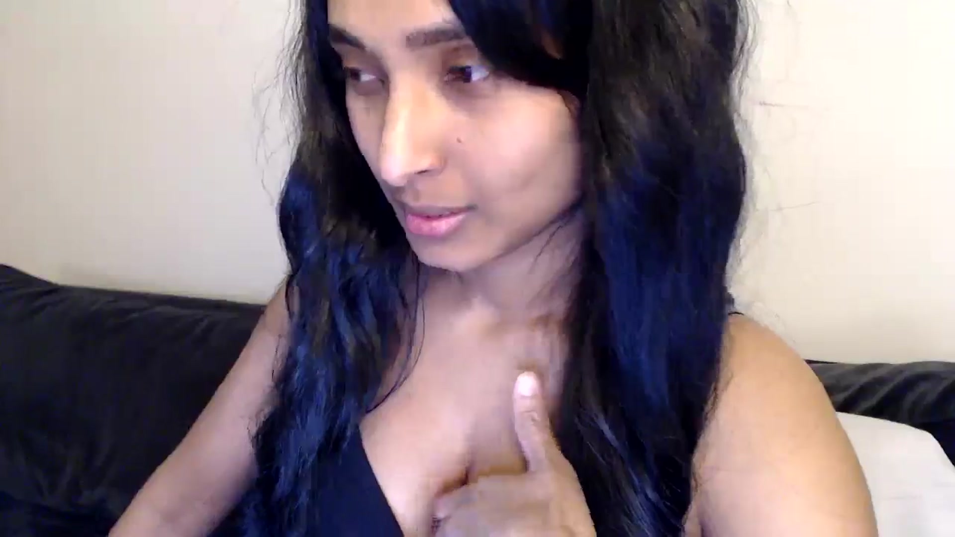 Gallery image thumbnail from kitten___'s myfreecams stream on, 02/02/2026, 06:43 image 18 of 20