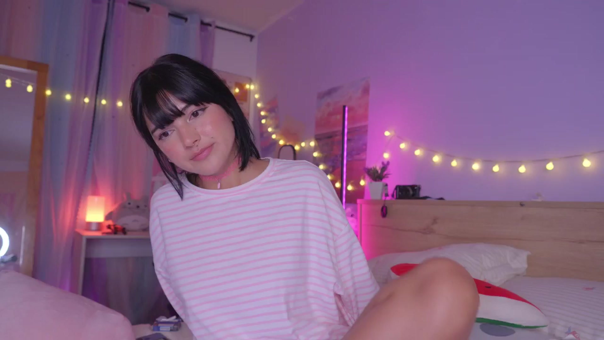 Gallery image thumbnail from kittennmoon's myfreecams stream on, 11/25/2024, 03:29 image 15 of 20