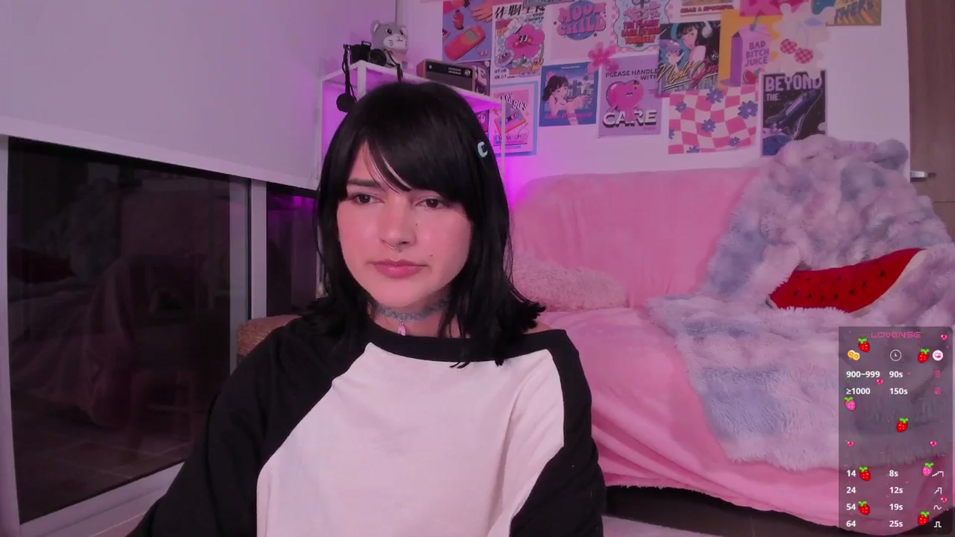 Gallery image thumbnail from kittennmoon's myfreecams stream on, 02/18/2025, 04:32 image 11 of 20
