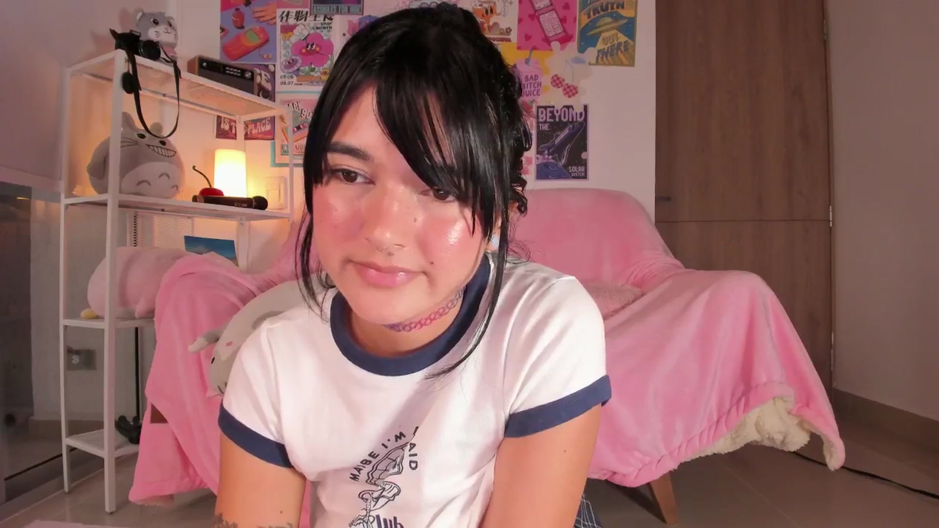 Gallery image thumbnail from kittennmoon's myfreecams stream on, 03/03/2025, 24:08 image 14 of 20