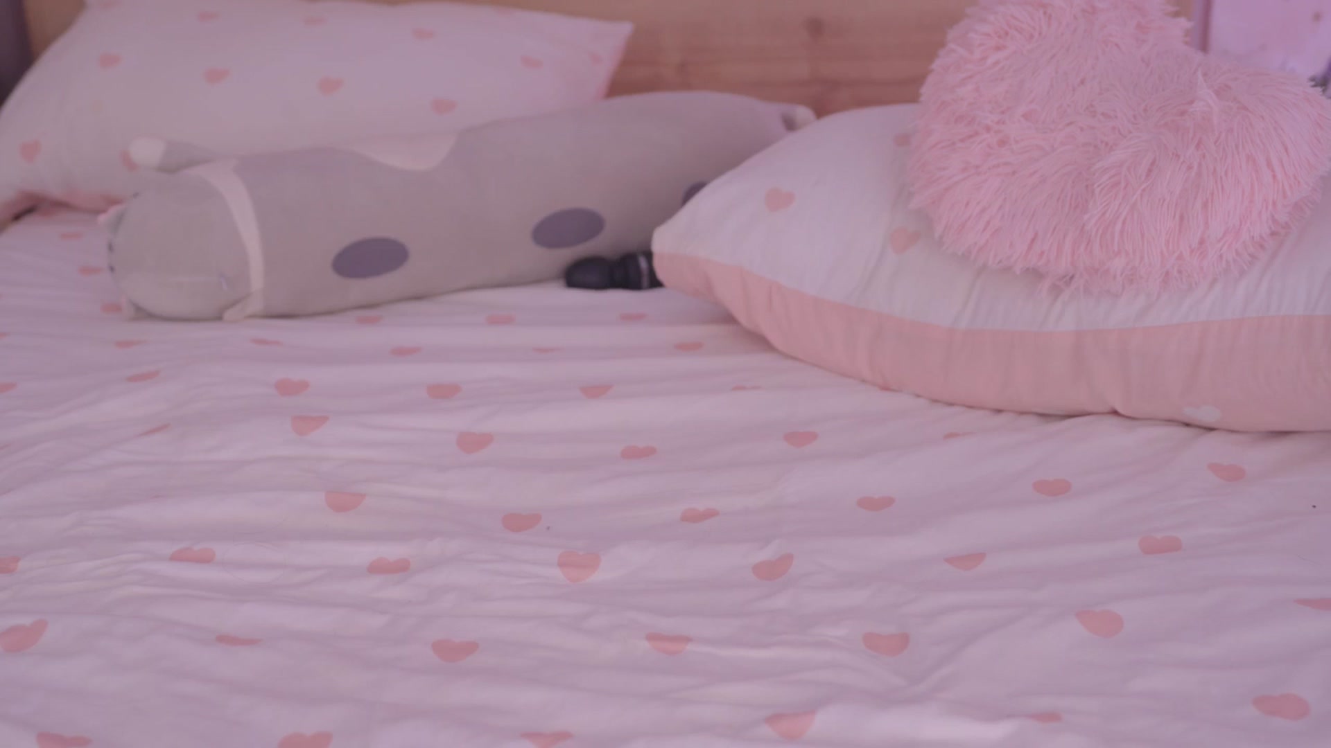 Gallery image thumbnail from kittennmoon's myfreecams stream on, 03/27/2025, 16:21 image 19 of 20