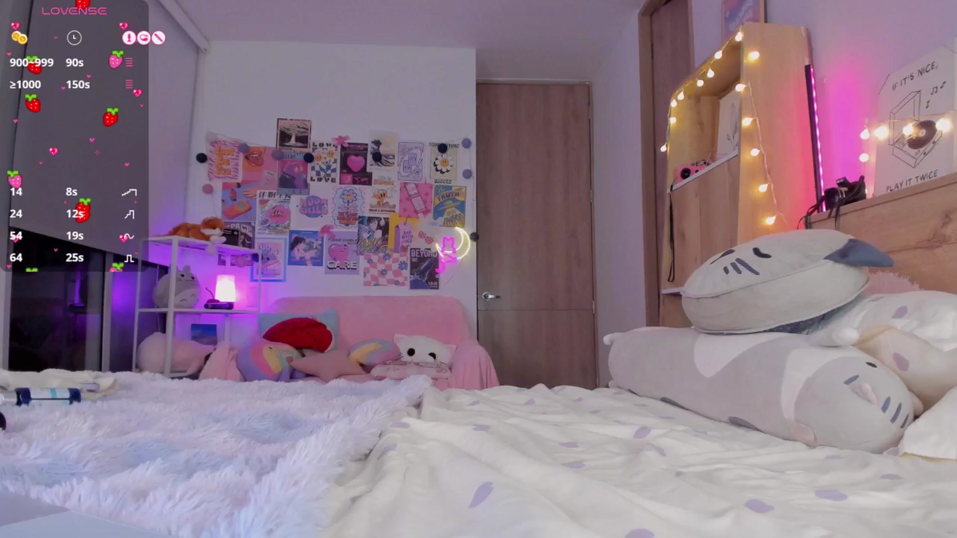 Gallery image thumbnail from kittennmoon's myfreecams stream on, 05/28/2025, 06:51 image 3 of 20