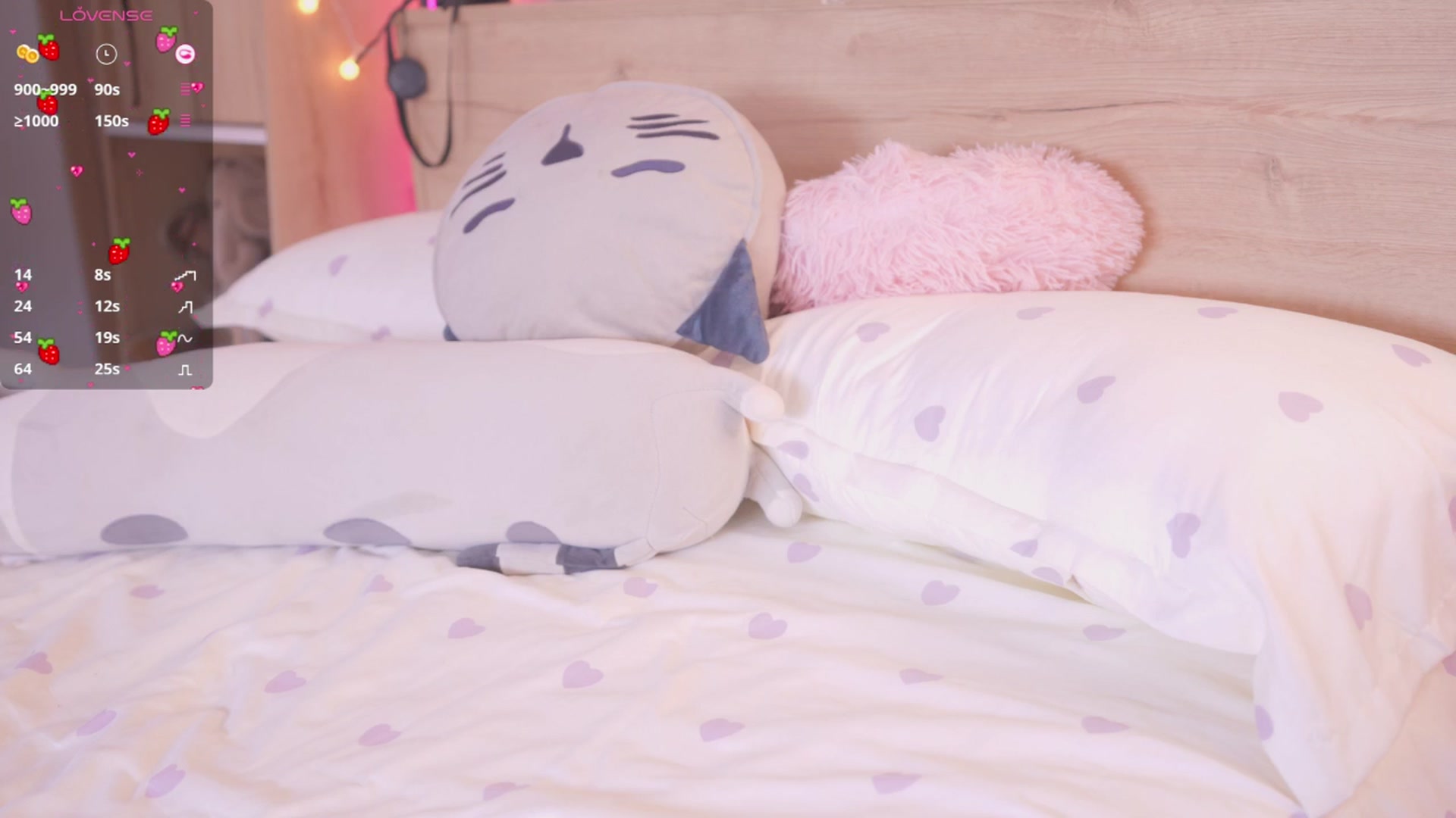 Gallery image thumbnail from kittennmoon's myfreecams stream on, 06/18/2025, 17:31 image 18 of 20