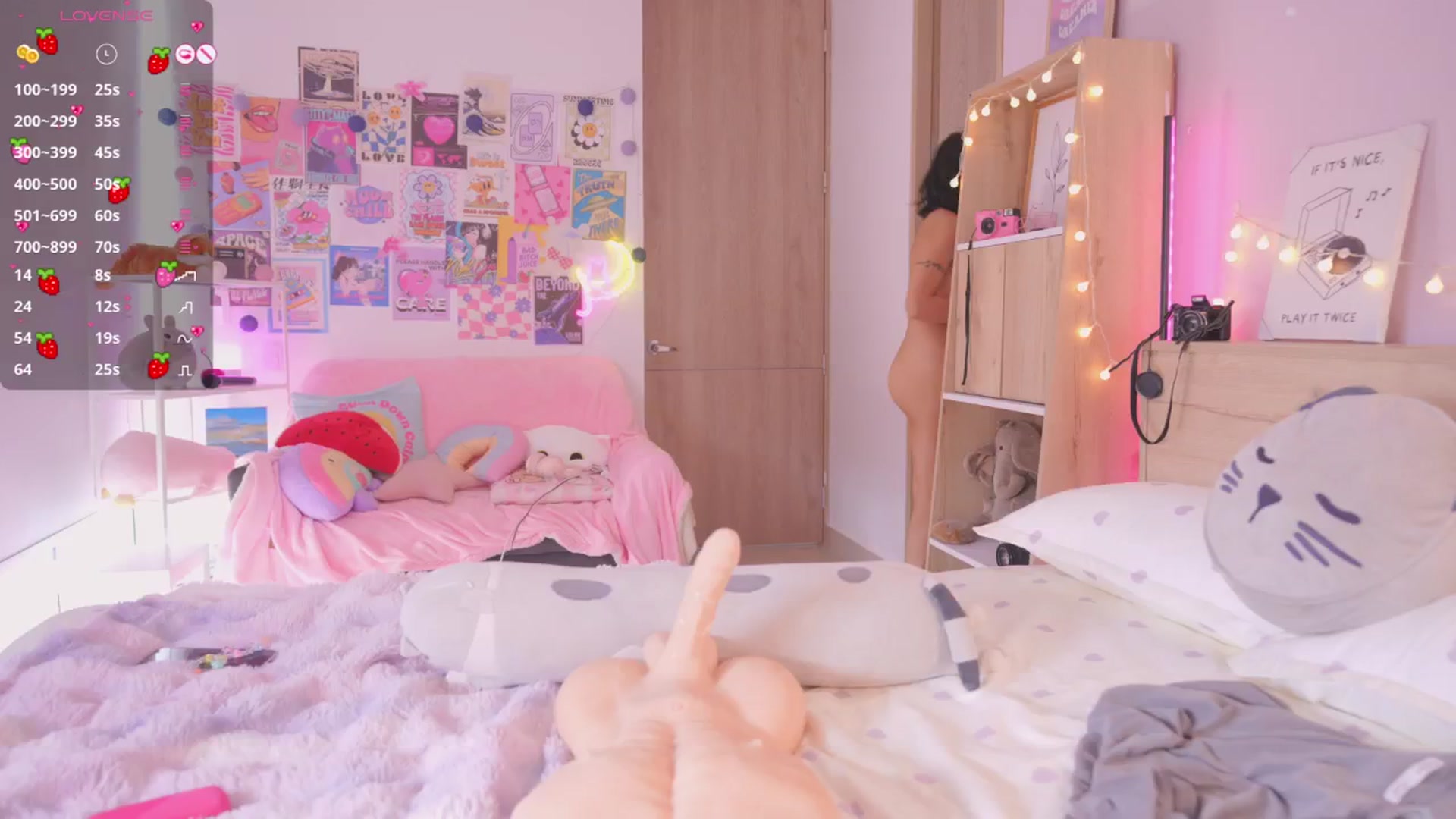 Gallery image thumbnail from kittennmoon's myfreecams stream on, 06/19/2025, 17:52 image 11 of 20