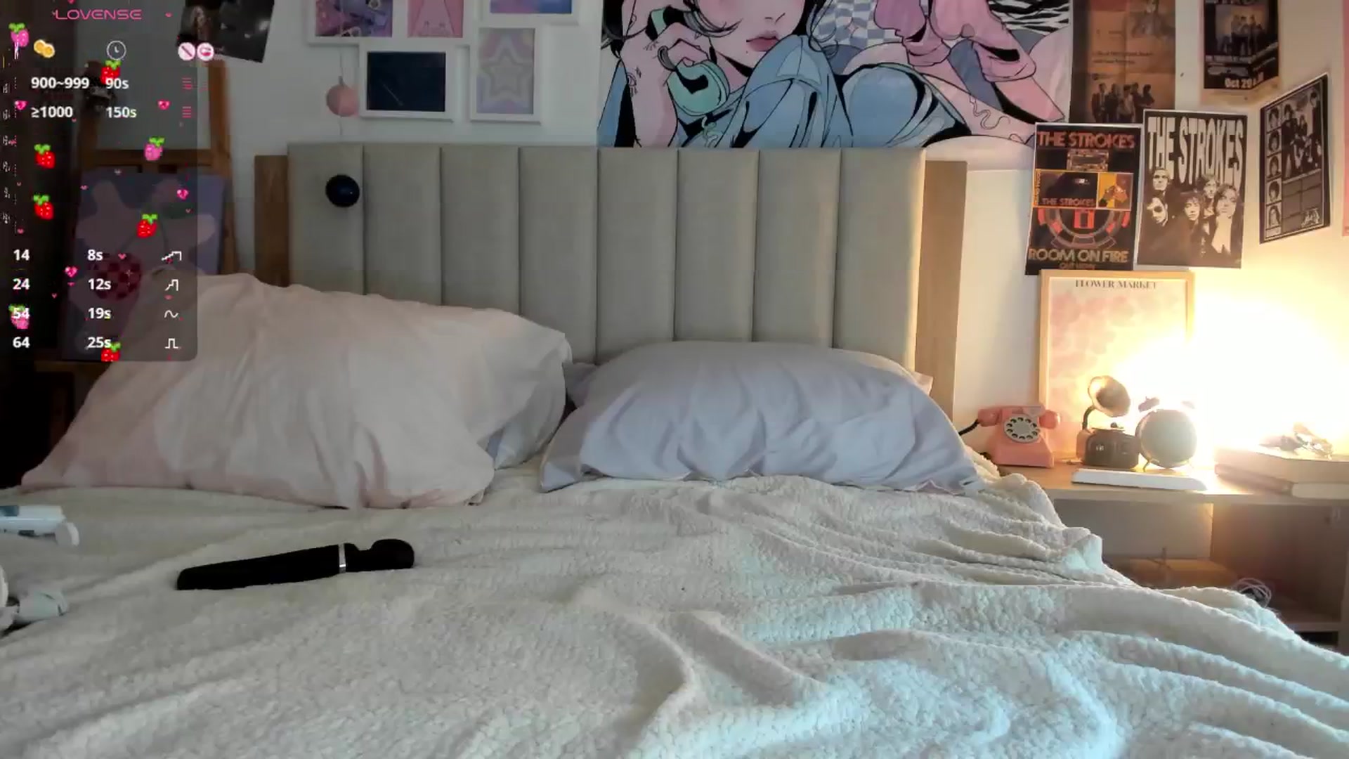 Gallery image thumbnail from kittennmoon's myfreecams stream on, 07/22/2025, 19:34 image 13 of 20