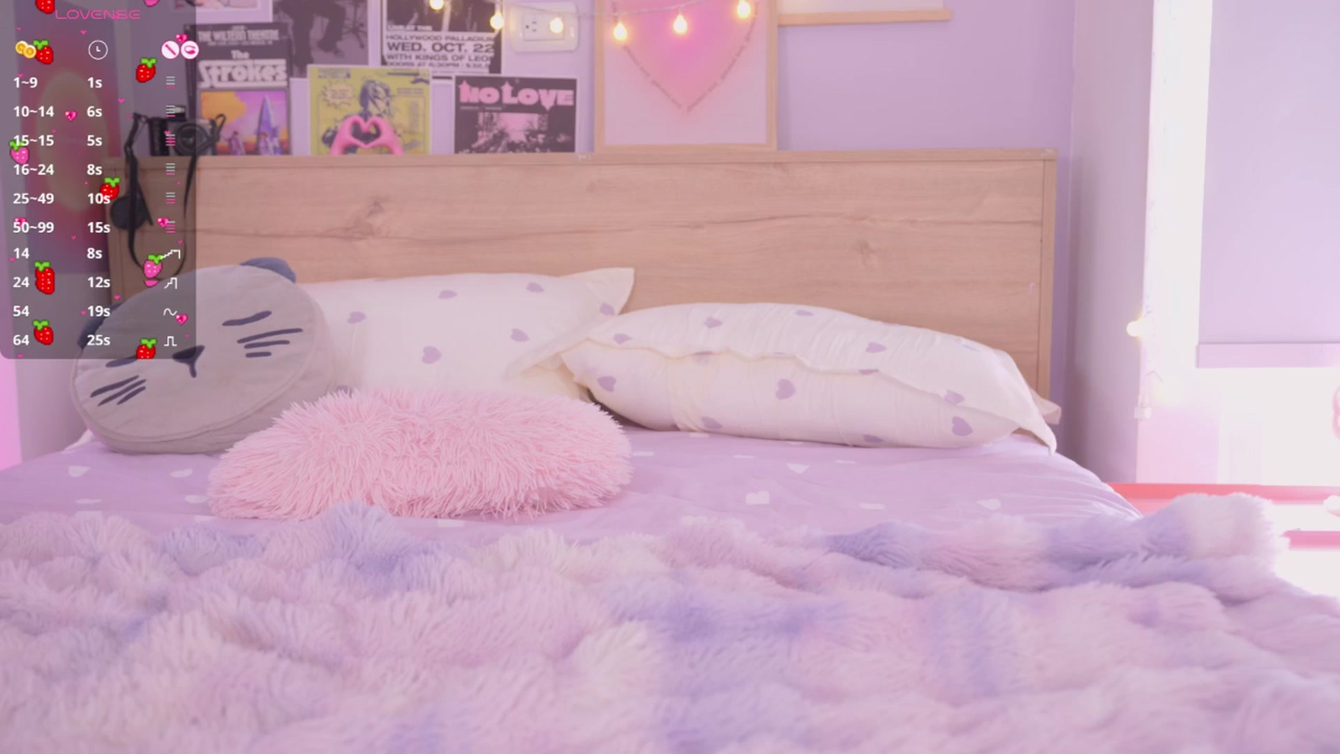 Gallery image thumbnail from kittennmoon's myfreecams stream on, 08/10/2025, 22:51 image 6 of 20