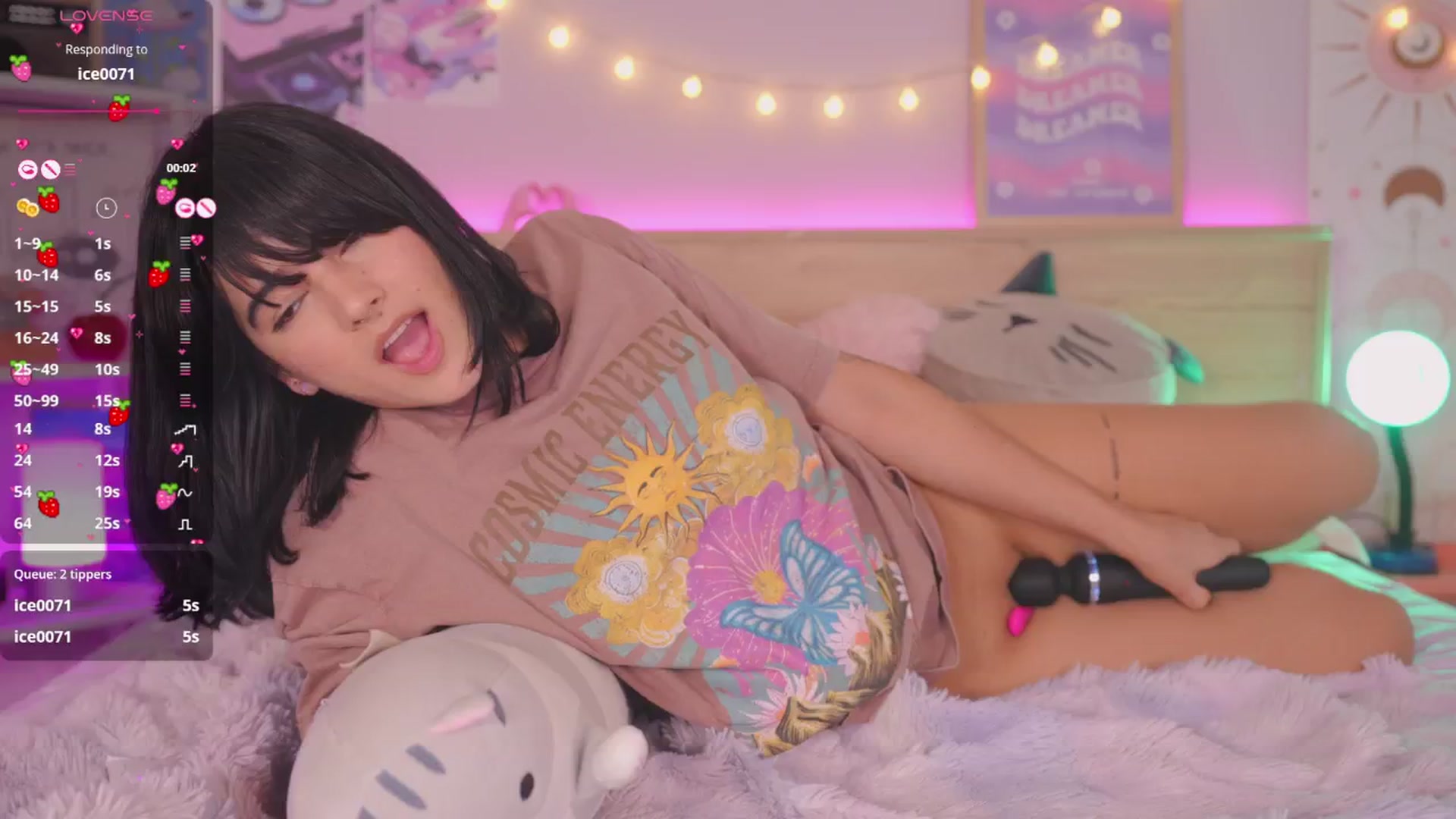 Gallery image thumbnail from kittennmoon's myfreecams stream on, 08/20/2025, 02:46 image 17 of 20