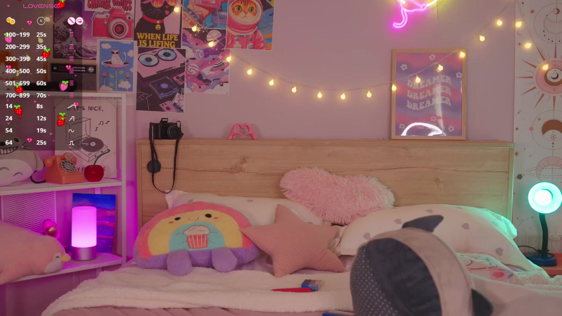 Gallery image thumbnail from kittennmoon's myfreecams stream on, 08/31/2025, 22:59 image 12 of 20