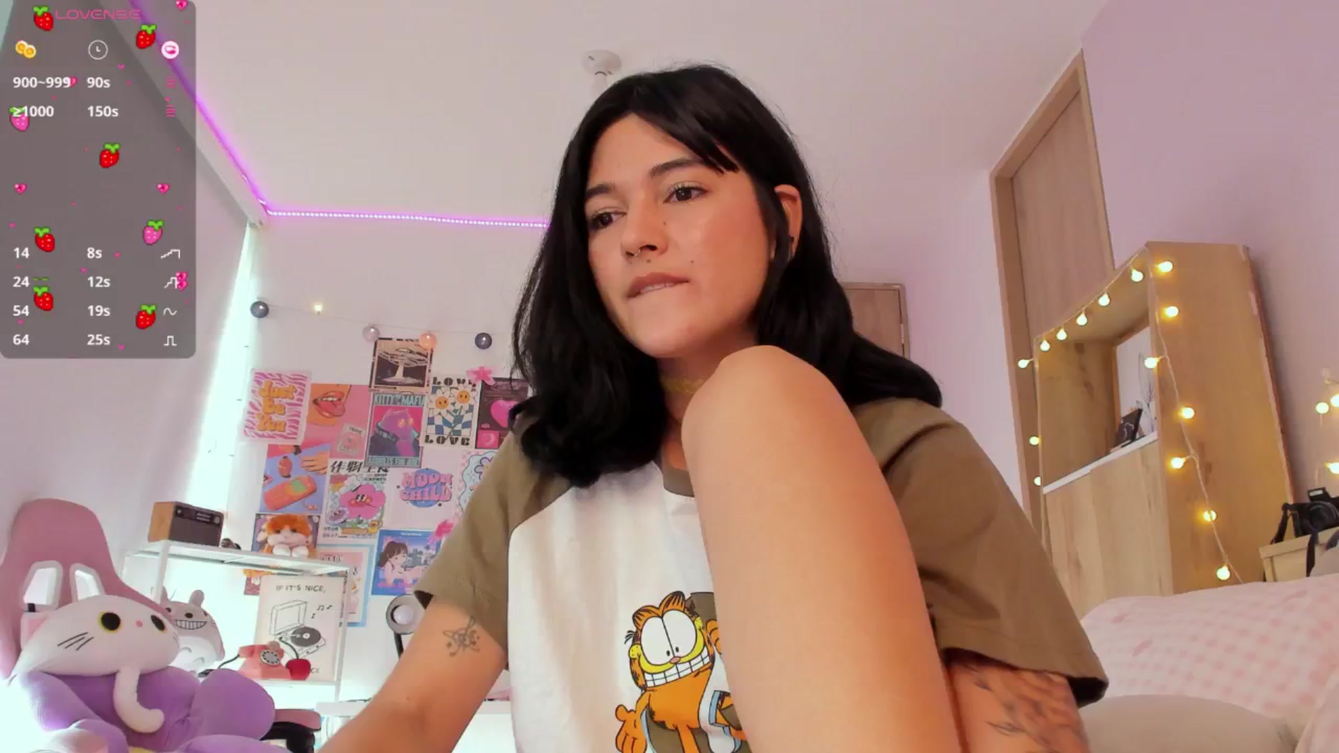 Gallery image thumbnail from kittennmoon's myfreecams stream on, 10/03/2025, 20:13 image 20 of 20