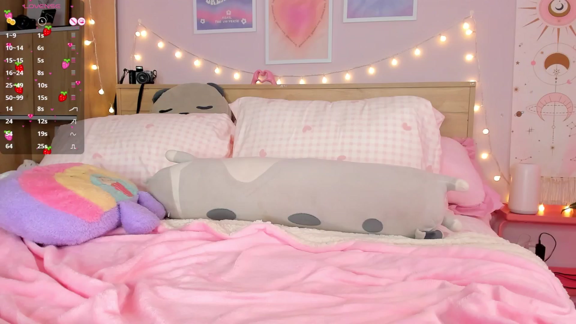 Gallery image thumbnail from kittennmoon's myfreecams stream on, 10/11/2025, 04:25 image 4 of 20