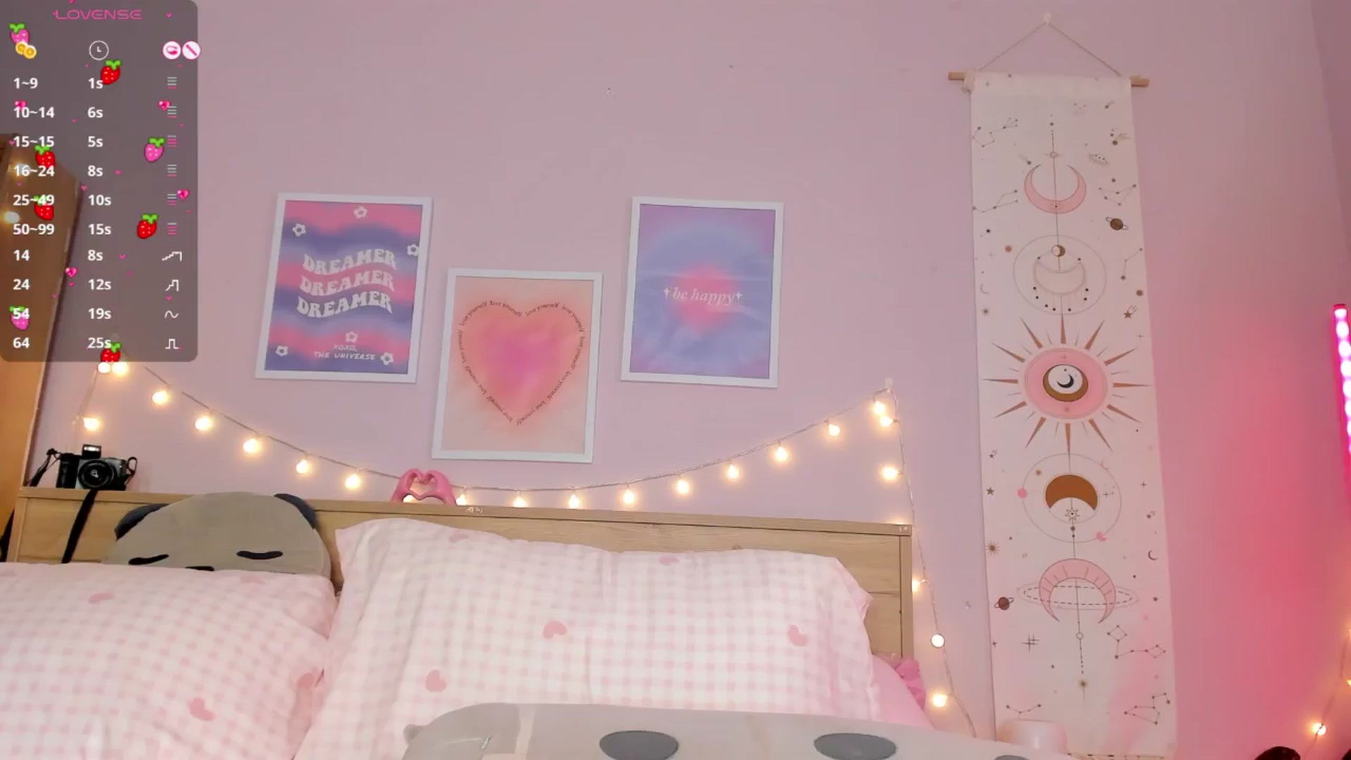 Gallery image thumbnail from kittennmoon's myfreecams stream on, 10/11/2025, 04:25 image 14 of 20