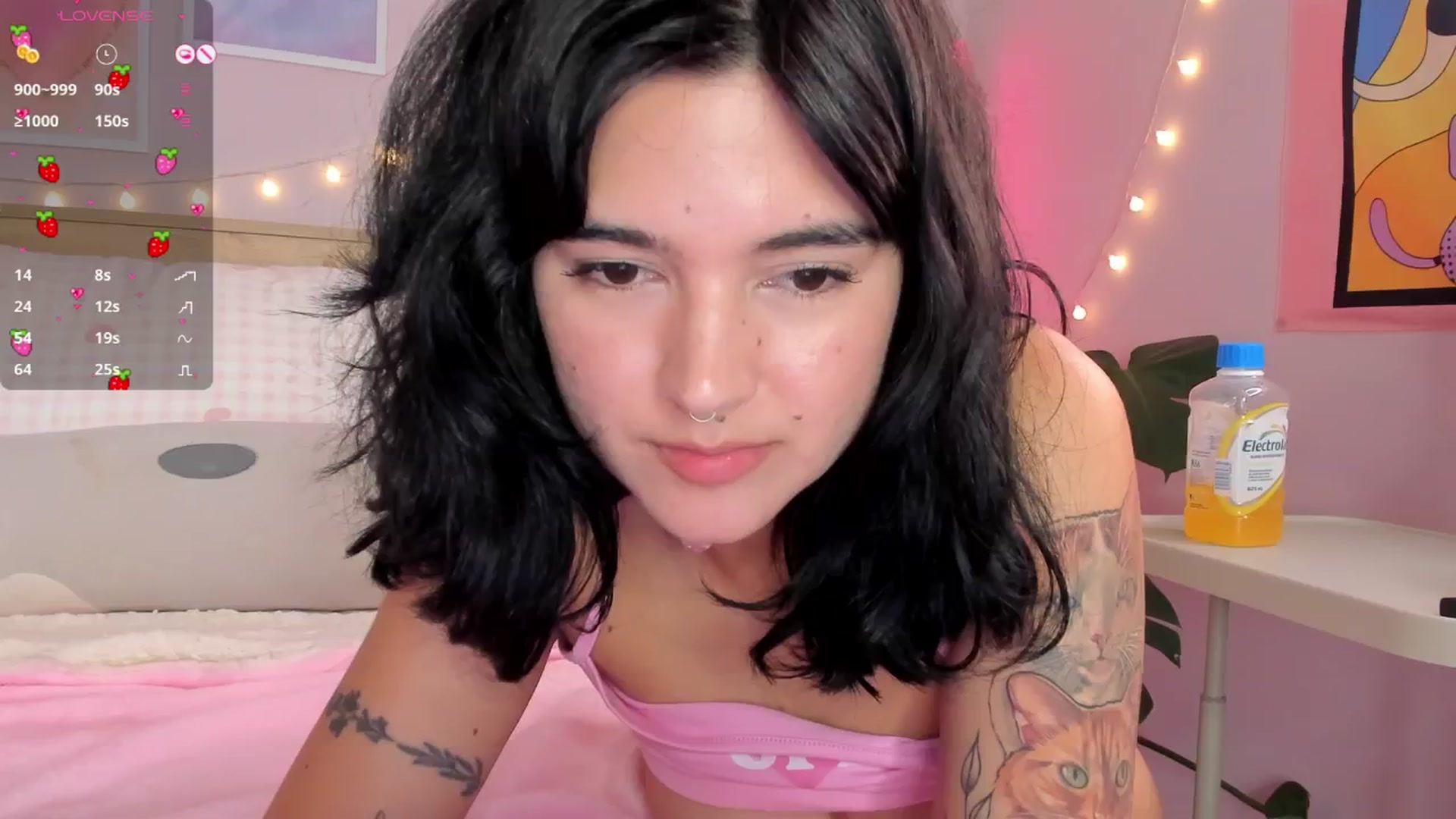 Gallery image thumbnail from kittennmoon's myfreecams stream on, 10/11/2025, 04:25 image 2 of 20