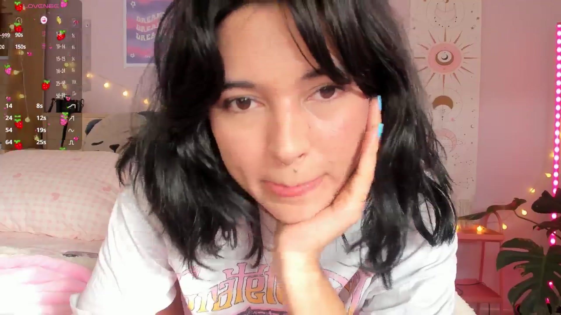 Gallery image thumbnail from kittennmoon's myfreecams stream on, 10/13/2025, 21:23 image 20 of 20