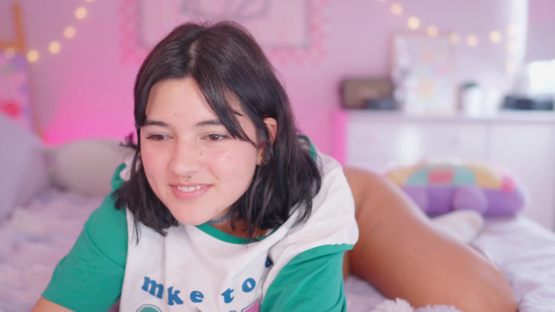 Gallery image thumbnail from kittennmoon's myfreecams stream on, 11/23/2025, 20:05 image 19 of 20