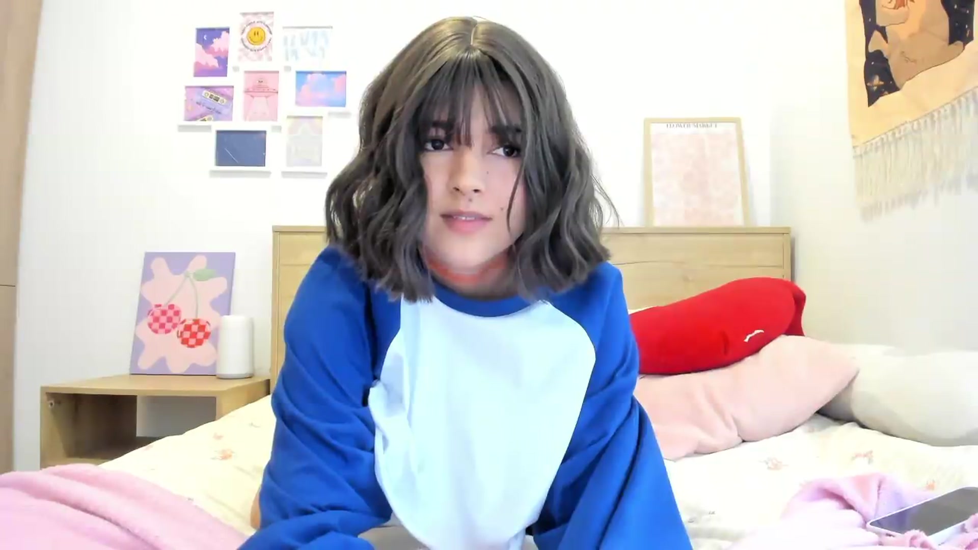 Gallery image thumbnail from kittennmoon's myfreecams stream on, 05/11/2026, 16:01 image 19 of 20