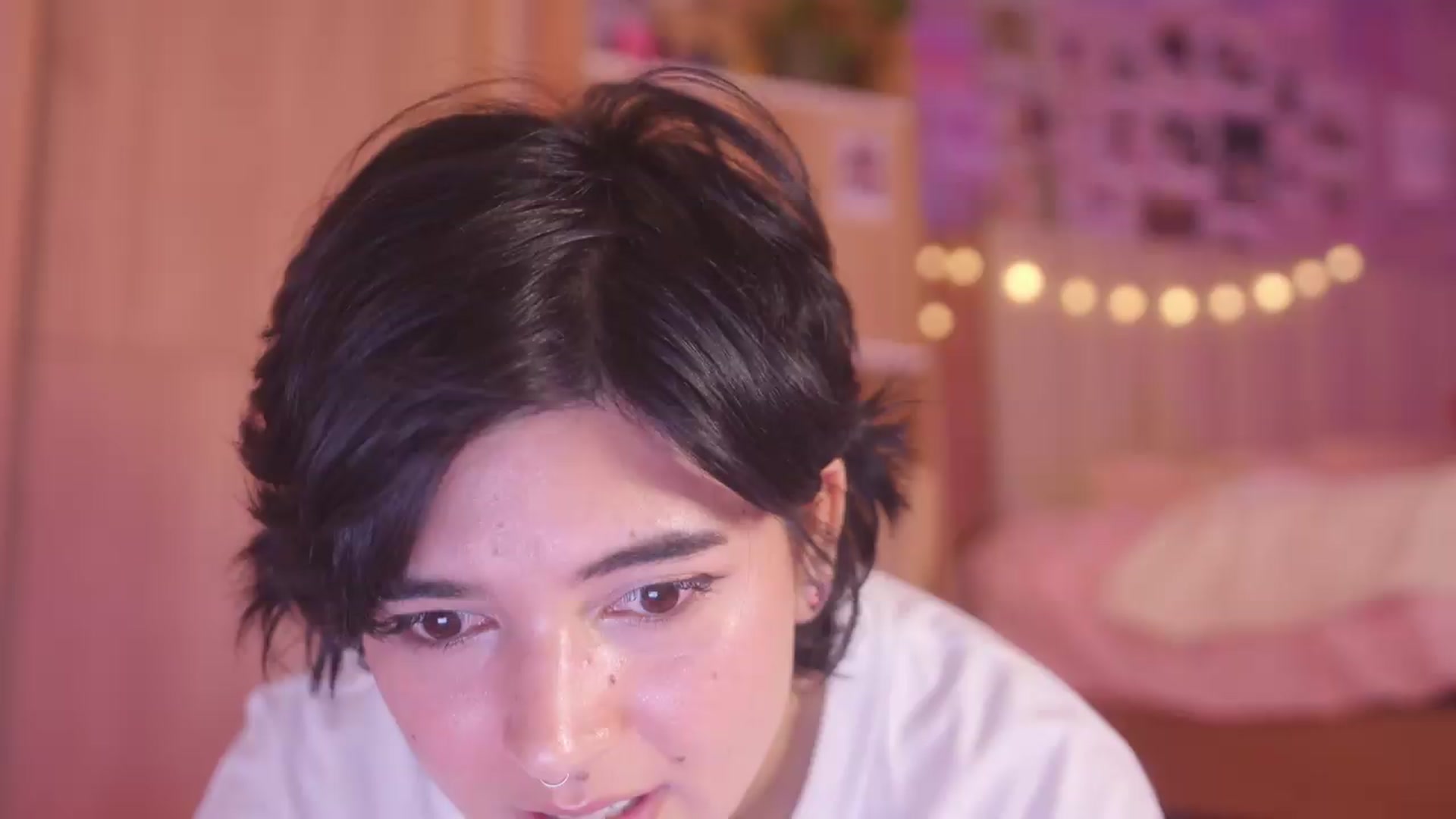 Gallery image thumbnail from kittennmoon's myfreecams stream on, 07/20/2026, 02:43 image 16 of 20