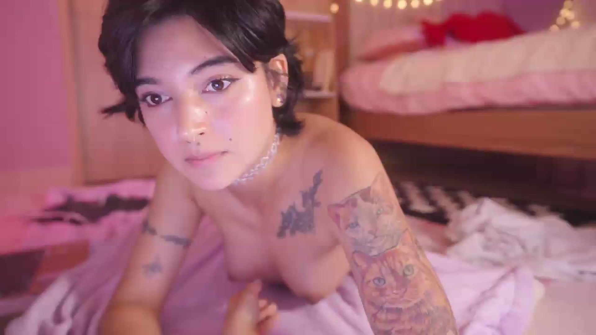 Gallery image thumbnail from kittennmoon's myfreecams stream on, 07/20/2026, 02:43 image 4 of 20