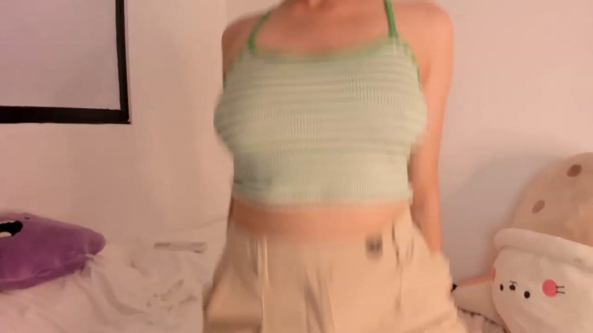 Gallery image thumbnail from kittieEVIL's myfreecams stream on, 11/15/2022, 04:15 image 17 of 20