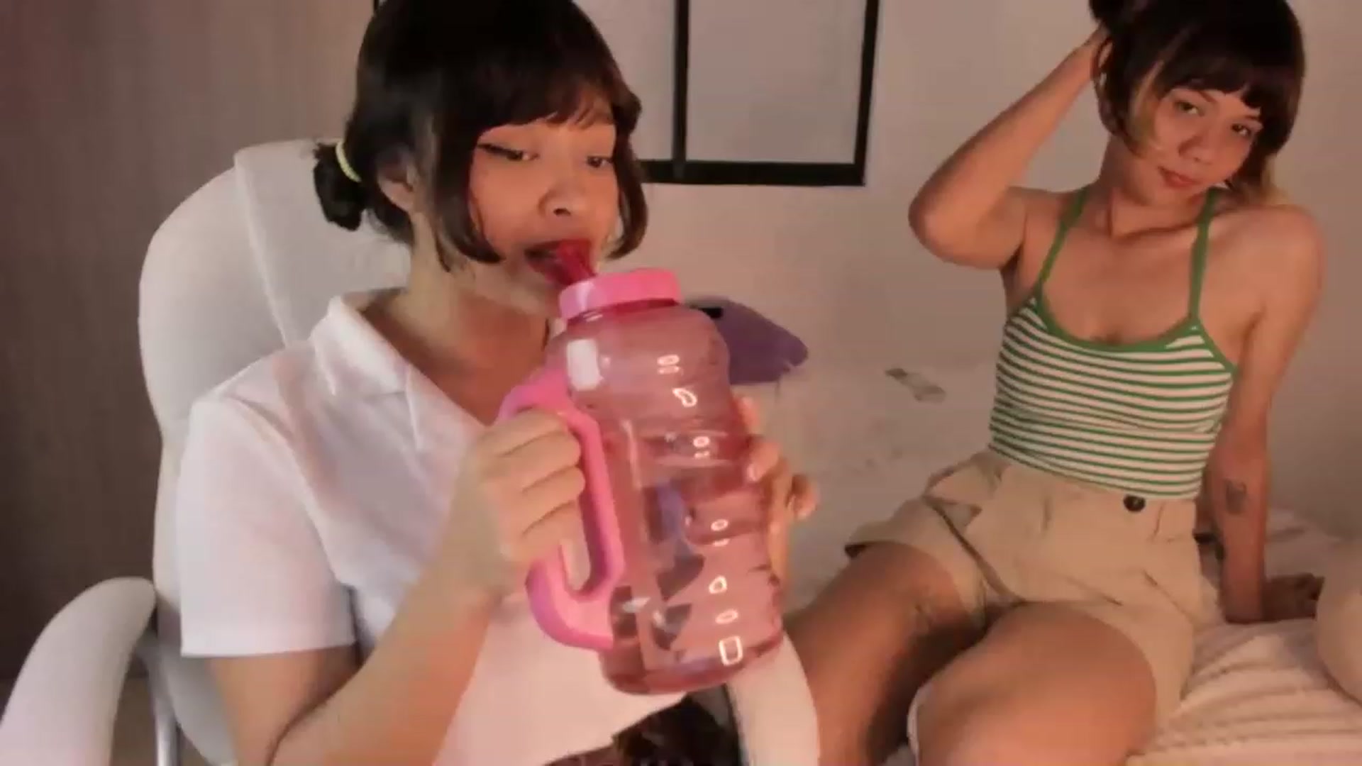 Gallery image thumbnail from kittieEVIL's myfreecams stream on, 11/15/2022, 04:15 image 3 of 20