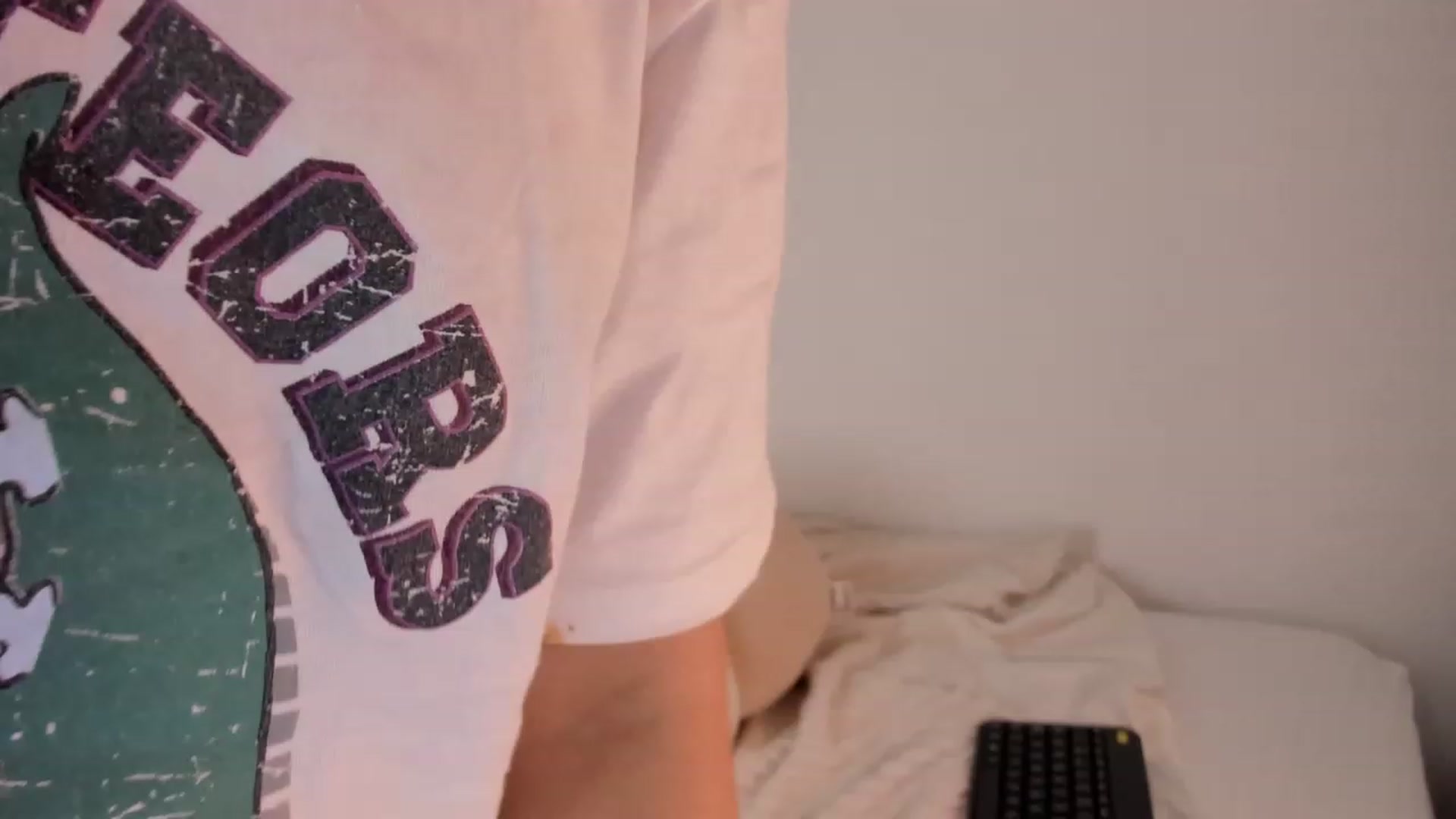 Gallery image thumbnail from kittieEVIL's myfreecams stream on, 11/18/2022, 22:23 image 8 of 20