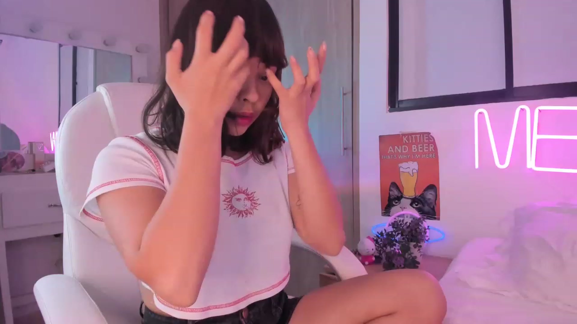 Gallery image thumbnail from kittieEVIL's myfreecams stream on, 11/22/2022, 06:09 image 6 of 20