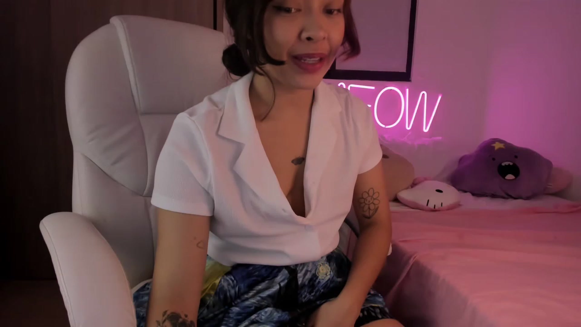 Gallery image thumbnail from kittieEVIL's myfreecams stream on, 11/24/2022, 05:48 image 16 of 20