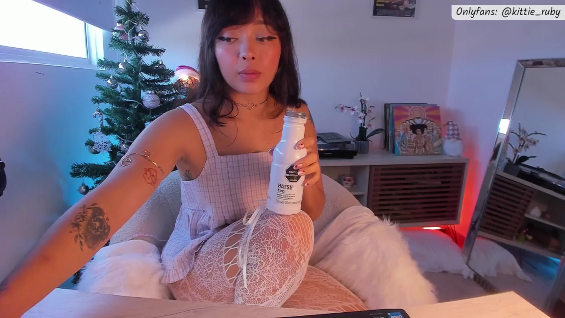 Gallery image thumbnail from kittieEVIL's myfreecams stream on, 12/17/2025, 17:18 image 1 of 20