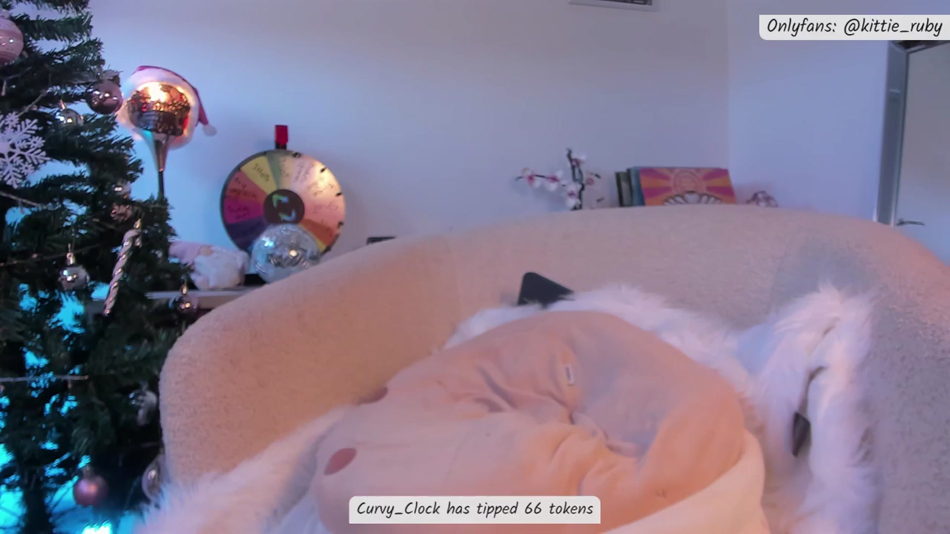 Gallery image thumbnail from kittieEVIL's myfreecams stream on, 12/23/2025, 18:57 image 7 of 20
