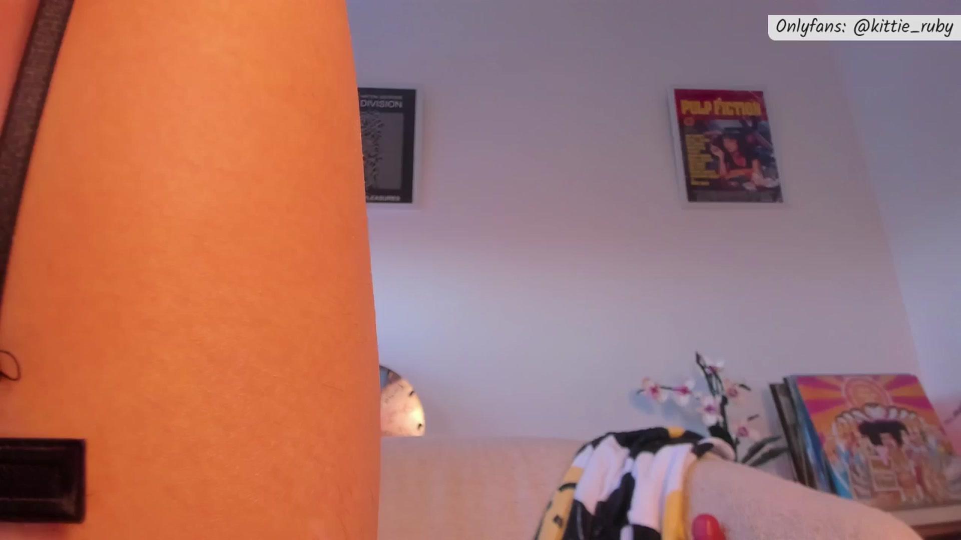 Gallery image thumbnail from kittieEVIL's myfreecams stream on, 12/26/2025, 22:22 image 13 of 20