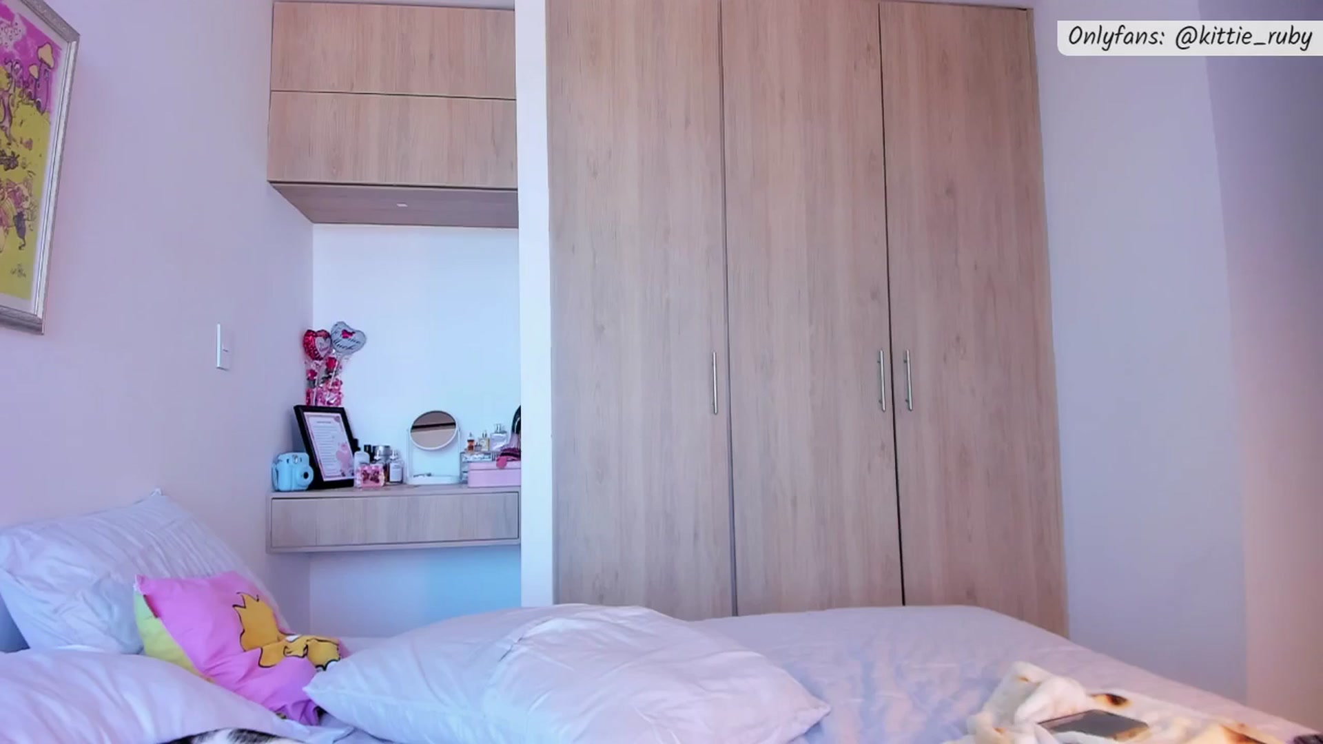 Gallery image thumbnail from kittieEVIL's myfreecams stream on, 01/08/2026, 17:38 image 18 of 20