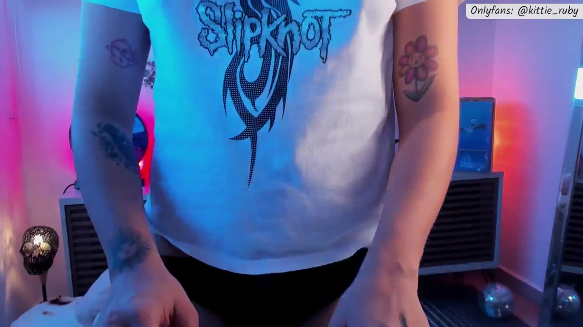 Gallery image thumbnail from kittieEVIL's myfreecams stream on, 01/23/2026, 20:59 image 2 of 20