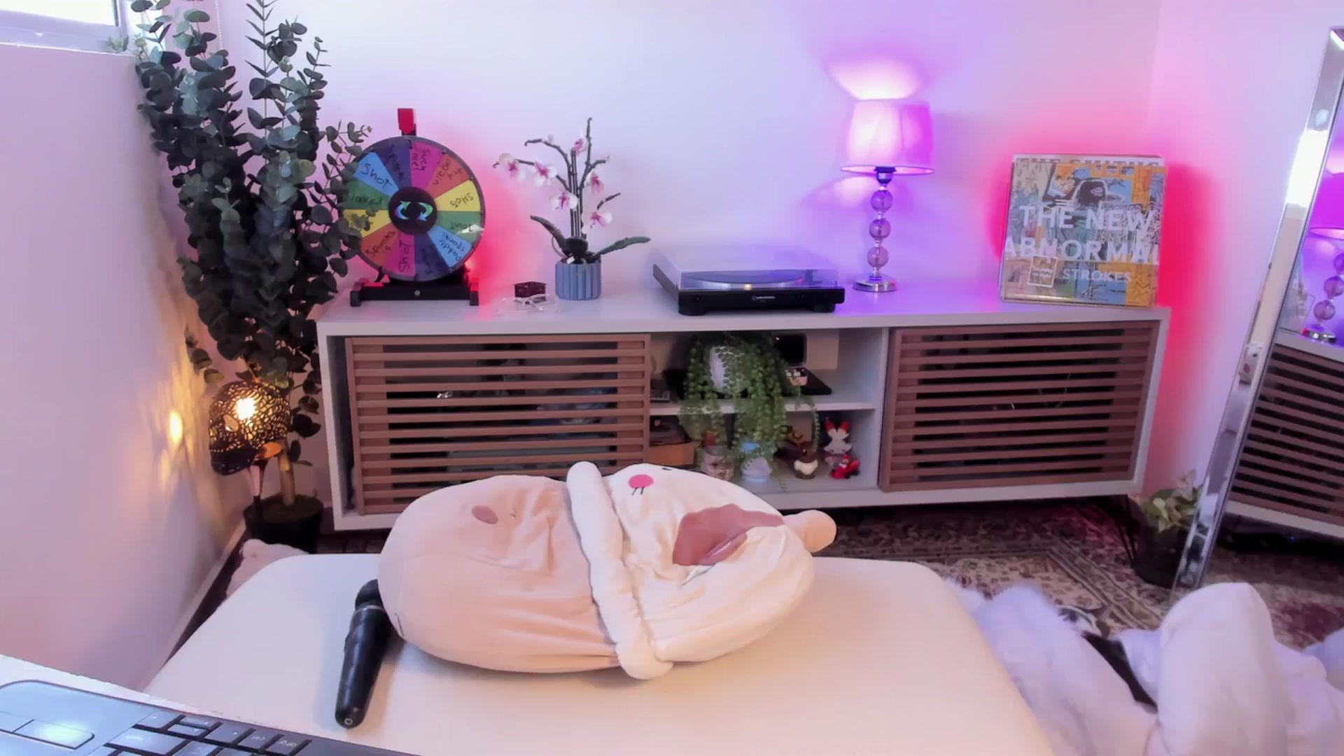 Gallery image thumbnail from kittieEVIL's myfreecams stream on, 02/08/2026, 18:16 image 7 of 20