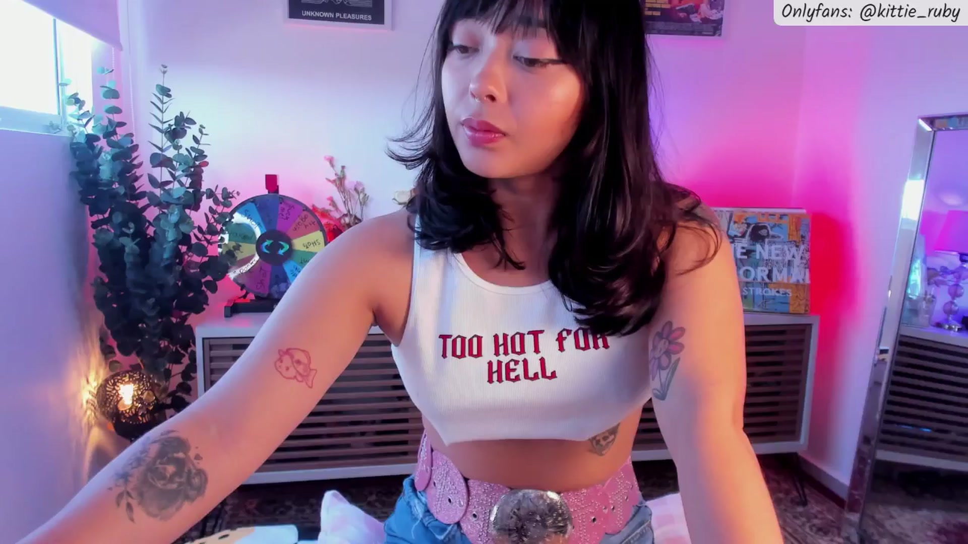 Gallery image thumbnail from kittieEVIL's myfreecams stream on, 03/11/2026, 21:57 image 4 of 20