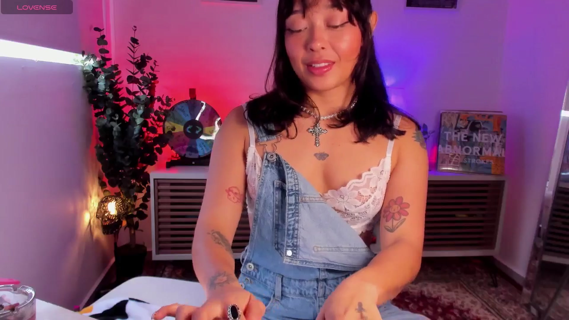 Gallery image thumbnail from kittieEVIL's myfreecams stream on, 03/18/2026, 20:55 image 6 of 20
