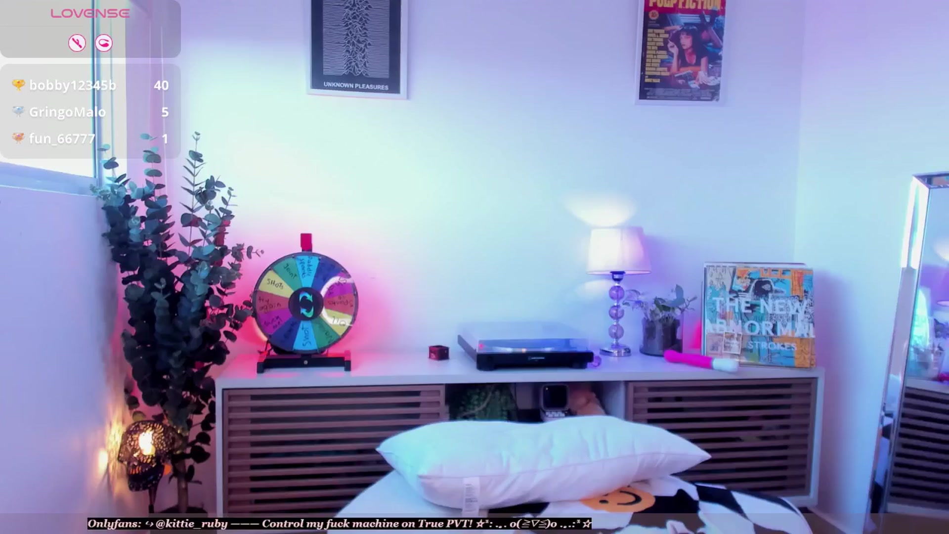 Gallery image thumbnail from kittieEVIL's myfreecams stream on, 03/21/2026, 22:07 image 4 of 20