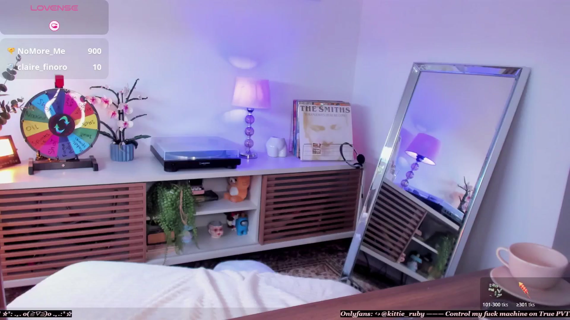 Gallery image thumbnail from kittieEVIL's myfreecams stream on, 04/06/2026, 18:14 image 18 of 20
