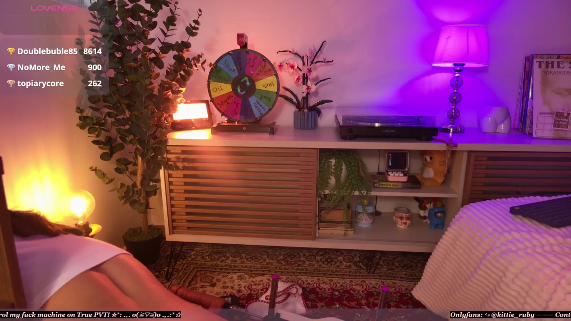 Gallery image thumbnail from kittieEVIL's myfreecams stream on, 04/06/2026, 23:36 image 3 of 20